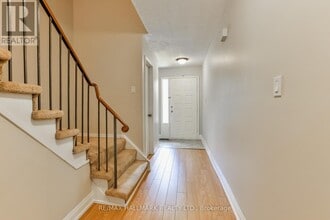 5 Michael Dr in Richmond Hill, ON - Building Photo - Building Photo