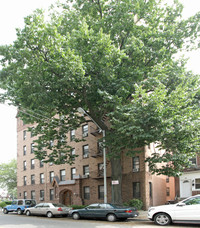 101 Marine Ave in Brooklyn, NY - Foto de edificio - Building Photo