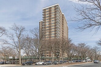 Amalgamated Co-op Towers in Bronx, NY - Building Photo - Building Photo