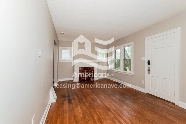 976 Hunt St in Akron, OH - Building Photo - Building Photo