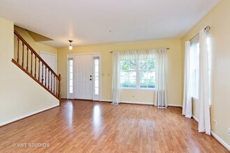 1221 Orleans Dr in Mundelein, IL - Building Photo - Building Photo