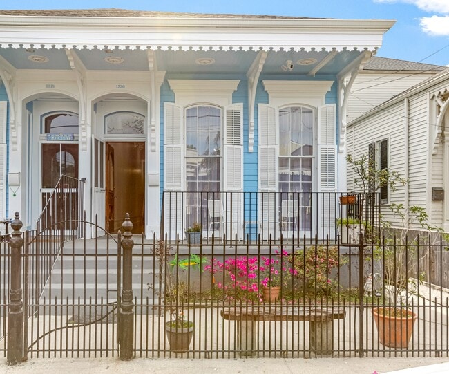 property at 1220 Harmony St