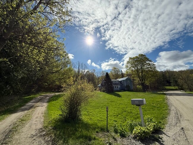 1003 Osgood Hill Rd, Unit B
