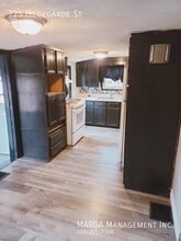 725 Hildegarde St in Windsor, ON - Building Photo - Building Photo
