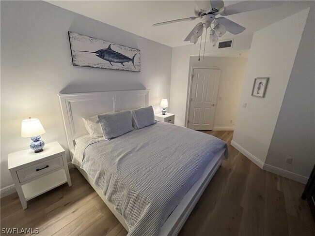 2140 Arielle Dr in Naples, FL - Building Photo - Building Photo