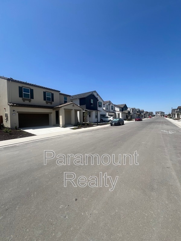 3310 Tibidabo St in Manteca, CA - Building Photo - Building Photo