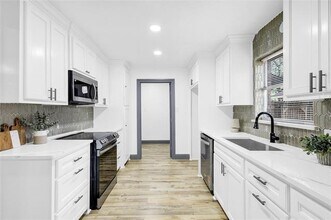 612 Circleview Dr S in Hurst, TX - Building Photo - Building Photo