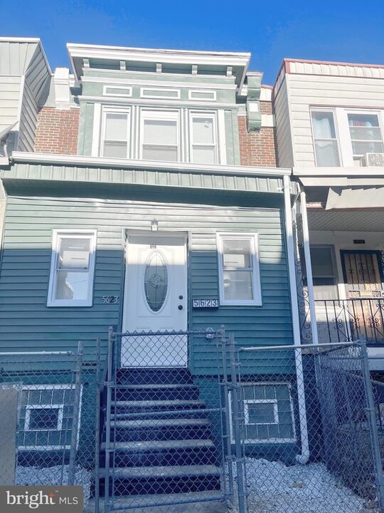 5623 Malcolm St in Philadelphia, PA - Building Photo