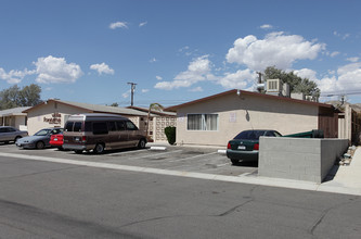 Villa Fontana in Desert Hot Springs, CA - Building Photo - Building Photo