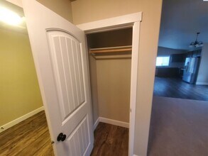 5919 W 41st Ave in Kennewick, WA - Building Photo - Building Photo