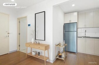 4907 4th Ave, Unit 5B in Brooklyn, NY - Foto de edificio - Building Photo