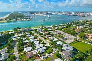 2000 SE 26th Ave in Fort Lauderdale, FL - Building Photo