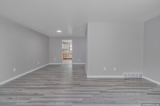 2795-2797-2797 St Ann Dr in Green Bay, WI - Building Photo - Building Photo