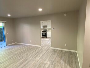 836 Valley Rd in Moorpark, CA - Building Photo - Building Photo