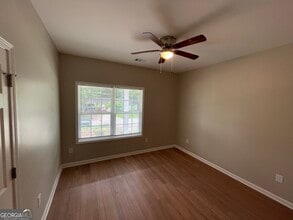 66 Glenn St in Newnan, GA - Building Photo - Building Photo