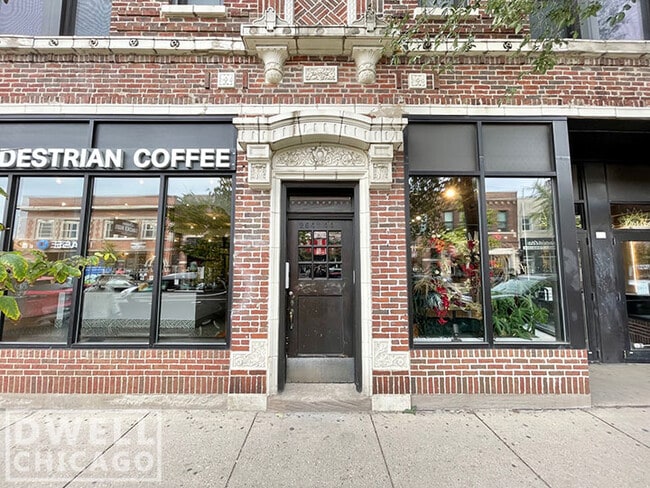2642 N Milwaukee Ave, Unit 3