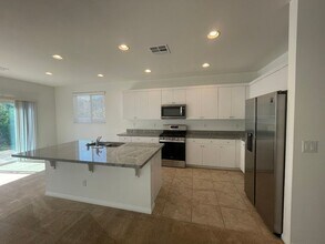 11586 Monte Isola St in Las Vegas, NV - Building Photo - Building Photo