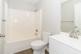 218 S 11th St in Murray, KY - Building Photo - Building Photo