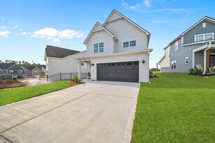 1621 Spring Berry Ln in Knoxville, TN - Building Photo