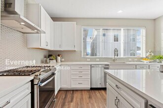 8970 Southurst St in Littleton, CO - Building Photo - Building Photo