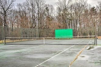 4 Regalwood Terrace in Burtonsville, MD - Building Photo - Building Photo