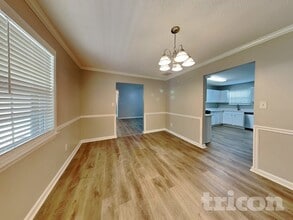 207 Crystal Ct in Hampton, GA - Building Photo - Building Photo