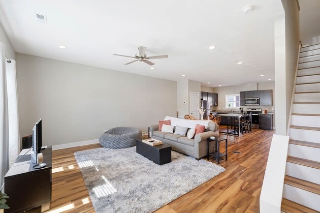 112 Clover Valley Cir in Blacksburg, VA - Building Photo - Building Photo