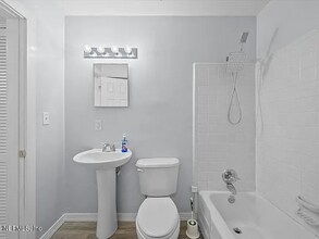 1604 Husson Ave in Palatka, FL - Foto de edificio - Building Photo