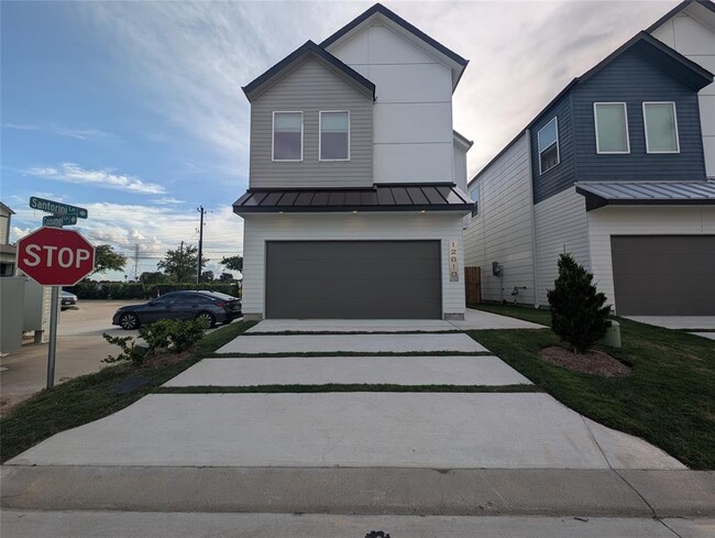 property at 12810 Cozumel Ln