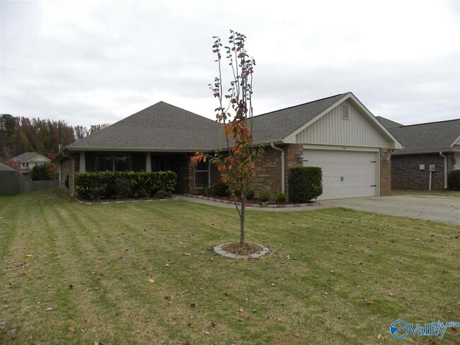 116 Middlewich Drive in Madison, AL - Building Photo - Building Photo