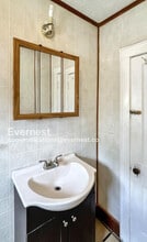 661 S Burgess Ave in Columbus, OH - Foto de edificio - Building Photo