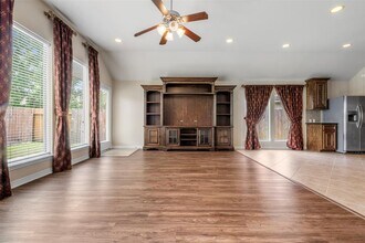 2815 Everhart Terrace Dr in Fresno, TX - Building Photo - Building Photo