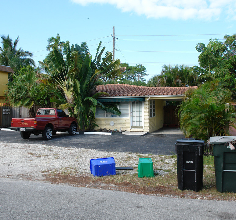 1311 NE 13th Ave in Fort Lauderdale, FL - Building Photo