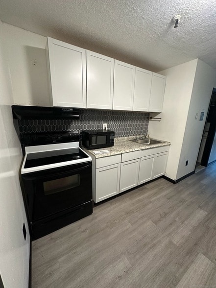 property at 1660 E Main St