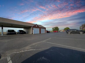 701 Beachfront Dr in Evansville, IN - Building Photo - Building Photo