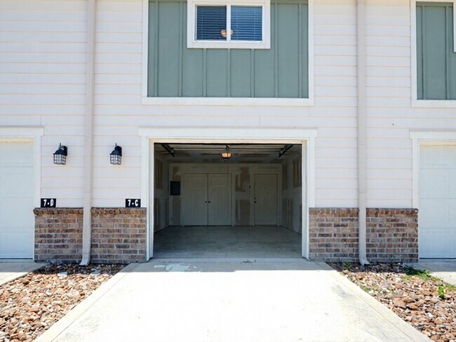 21155 Gosling Rd in Spring, TX - Building Photo - Building Photo