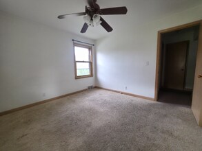 2866 S 58th St in Milwaukee, WI - Foto de edificio - Building Photo