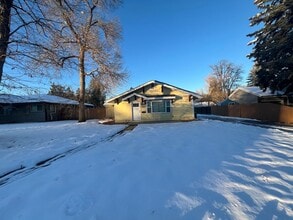 1020 Sunset Ave in Fort Collins, CO - Foto de edificio - Building Photo