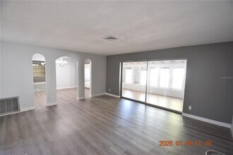 6485 30th Ave N in St. Petersburg, FL - Building Photo - Building Photo