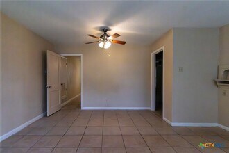 1310 Massey St in Killeen, TX - Foto de edificio - Building Photo