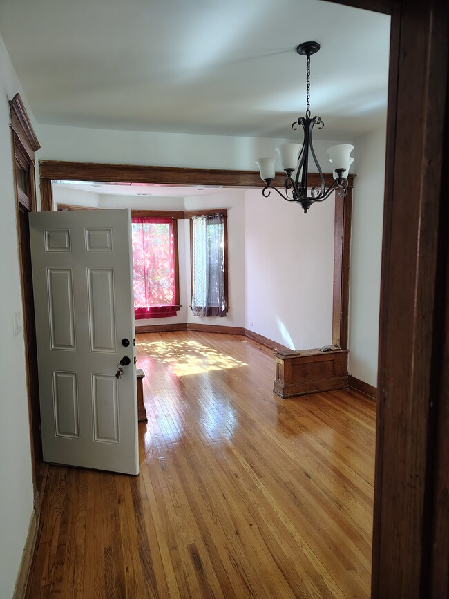 3224 W Lexington St, Unit 2 in Chicago, IL - Building Photo - Building Photo