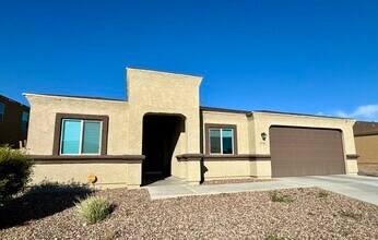 2705 East Calle Joya de Ventura in Tucson, AZ - Building Photo - Building Photo