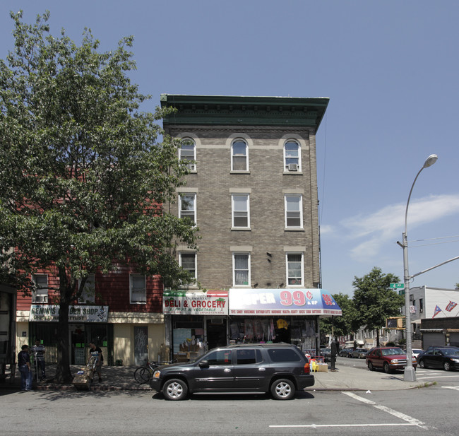 4802 4th Ave in Brooklyn, NY - Foto de edificio - Building Photo