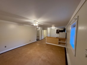 706 Cherry Mountain St in Forest City, NC - Foto de edificio - Building Photo