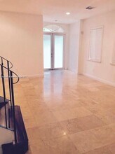 2286 SW 16th Ct in Miami, FL - Building Photo - Building Photo