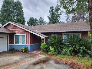 4131 Aralia Rd in Altadena, CA - Foto de edificio - Building Photo