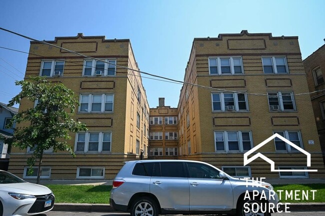 property at 4407 N Kenneth Ave