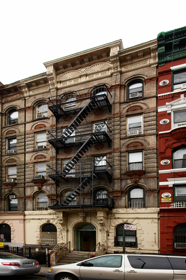 41 Henry St in New York, NY - Building Photo - Building Photo