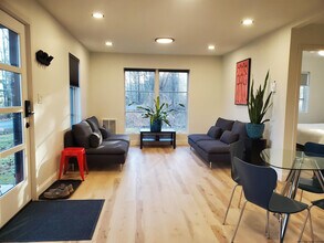 44 Dellenbaugh Rd in Cragsmoor, NY - Building Photo - Building Photo