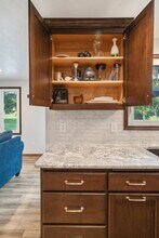 1212 Circle Dr in Ashwaubenon, WI - Foto de edificio - Building Photo